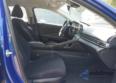 2024 Hyundai Elantra Sel z USA, uszkodzony, nr VIN KMHLM4DG8RU849584